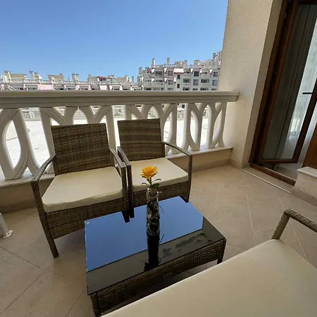 South Bay 2 شقة فارنا