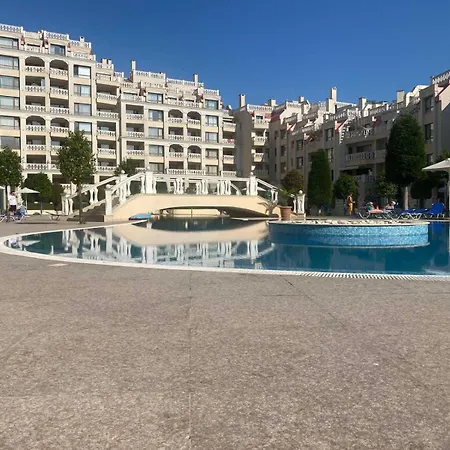 South Bay 2 * فارنا