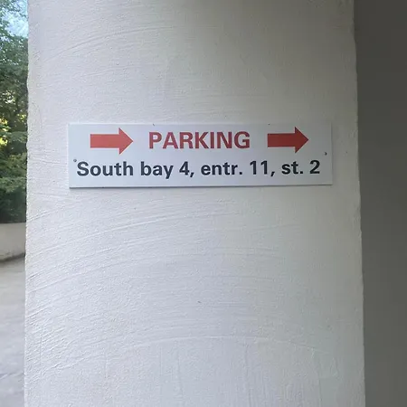South Bay 2 شقة فارنا